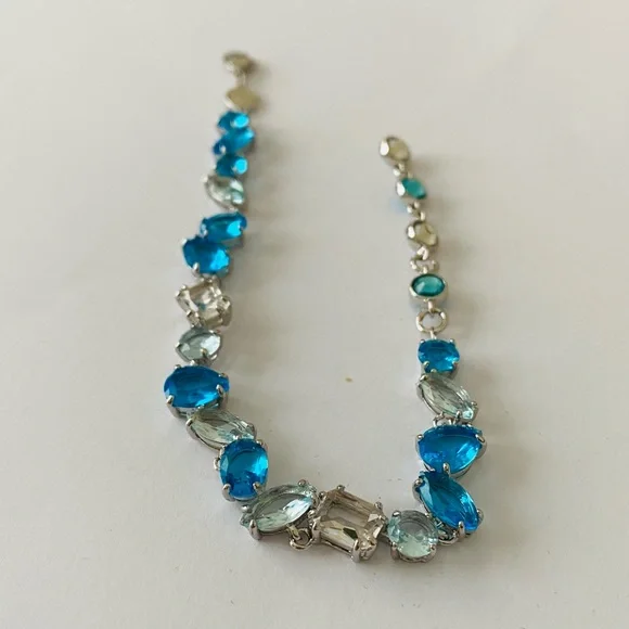 New in Box $249 Swarovski Gema Blue Clear Color Crystals Silver Tone Bracelet - Picture 5 of 8